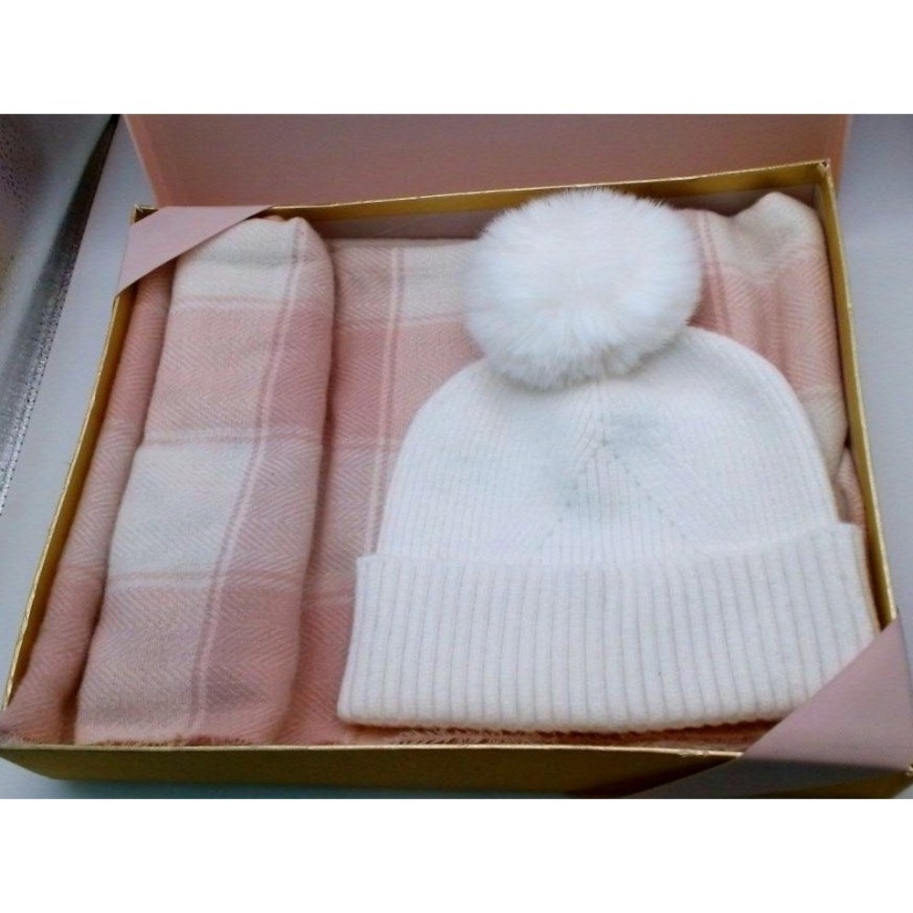 Vince Camuto - Scarf & Beenie Set, Pink/Cream, BRAND NEW IN BOX